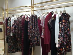 -文艺复兴百货(米兰大教堂广场店)