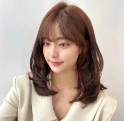 -变画·发型STUDIO