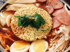 -军硕烤肉·部队火锅(二七万达店)