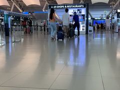 -关西国际机场直营免税店