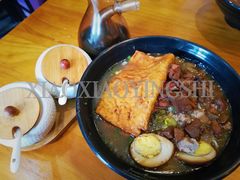 -花溪巷牛肉粉(泉城路店)