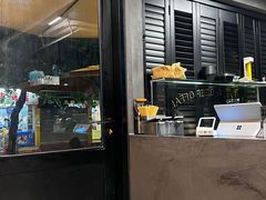 -CowCow其其·牛杂咖啡公司(六运店)