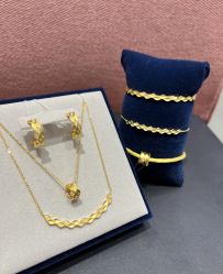 -周生生Chow Sang Sang(又一城店)