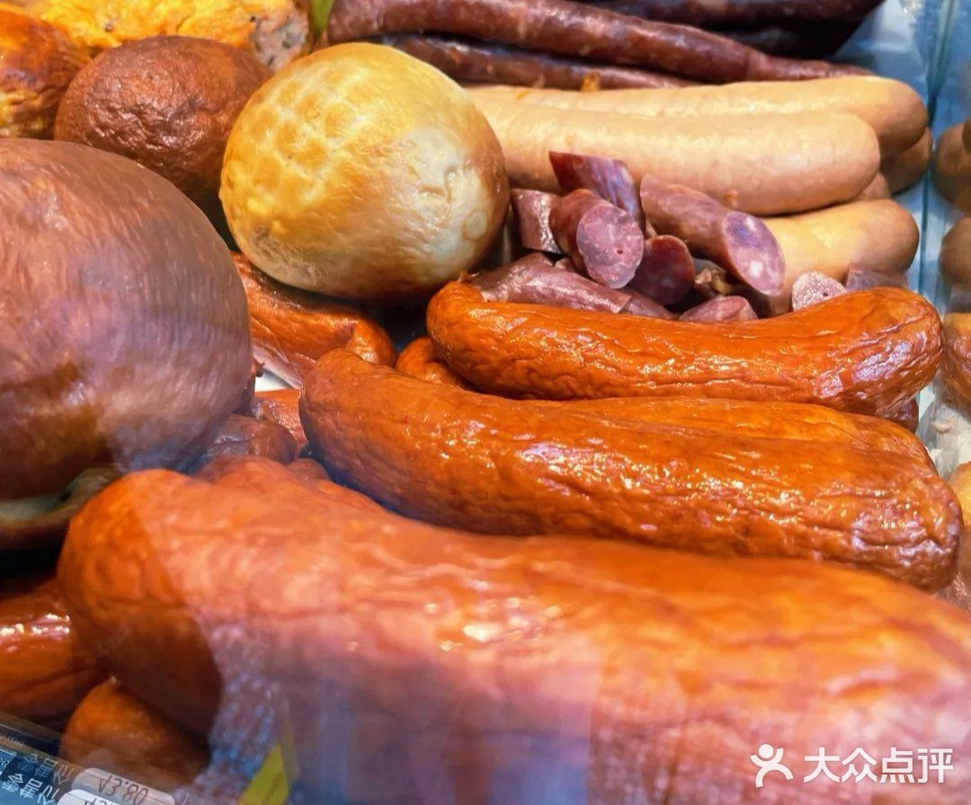 翻修后的八珍店
