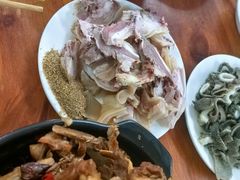 -宝瑞门钉肉饼店