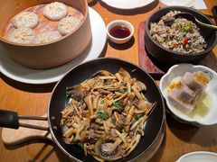 黑松露炒饭-庆春朴门(前滩太古里店)
