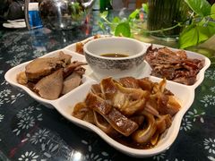 -旺角小渔村·海肠捞饭开创者(环山路店)