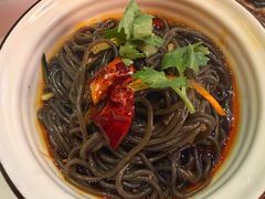 -鸣记脆皮烤鱼·海鲜烤鱼(三八广场店)