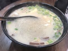 -鸭小妹鸭血粉丝(老门东店)