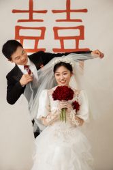 -雪中彩影婚纱摄影·微光艺术中心