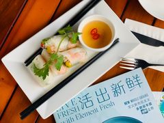 越南风味虾仁芒果春卷-新元素(丽都店)