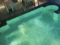 -浅深(世茂滨江精品店)