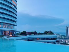-瑰丽酒店·海吧·天际下午茶·现场DJ·天台酒吧