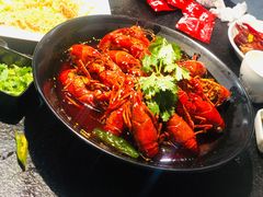 招牌十三香小龙虾-潮三爷砂锅焗海鲜·生腌·海鲜粥(朝晖店)