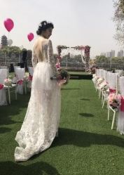点击看大图 -觅白婚纱礼服馆