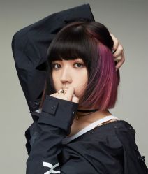 -Hello Lady发型设计