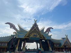 -七彩云南欢乐世界