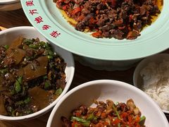 擦菜粉皮-老萍巷•莲花血鸭(楚萍店)