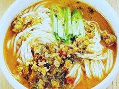 -云海肴·汽锅鸡·云南菜(天山百盛优客店)