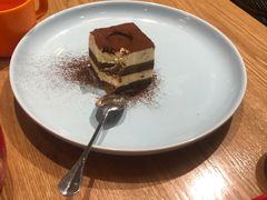 -必胜客(百联又一城店)