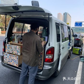 白天的咖啡，依然在进行……