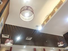 -三侨牛庄(云浮店)