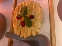 -鸣记脆皮烤鱼·海鲜烤鱼(三八广场店)