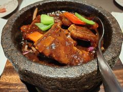 石锅黑椒煎炒雪花牛仔骨-蟹榭·莳鲜(虹桥高岛屋店)