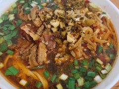 -矮子粉店1985·长沙米粉(湘春路店)