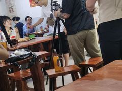 大堂-宝瑞门钉肉饼店