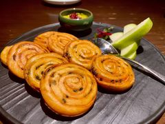 鹅肝葱油饼-九里云松·天香餐厅