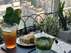 -luutosa  cafe & tea 鹿兔山