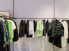 -URBAN REVIVO(欢乐海岸购物中心店)