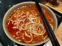 -亮亮面馆(经六路店)