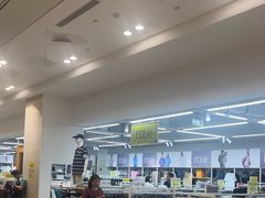 -BIGOFFS 超级折扣(仁恒伊势丹店)