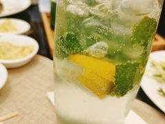 -东方红海鲜百汇(国际大厦店)