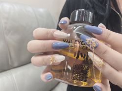 -爱小小美甲美学