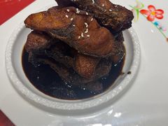 -王朝大酒店徐汇店-地面停车场