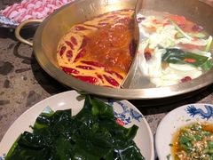 红白鸳鸯锅-小龙坎老火锅(金柏林店)
