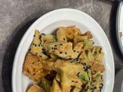 麻汁黄瓜拌油条-闫府私房菜·百年鲁菜(恒隆店)