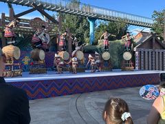 -七彩云南欢乐世界