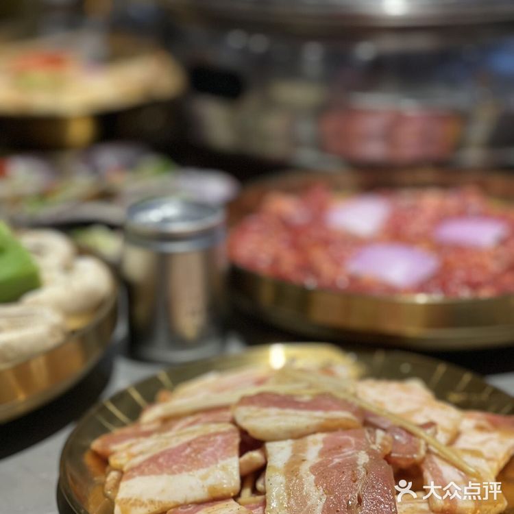 我给大家炫一瓶|东北烤肉天花板|松树盆景是真的