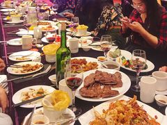 -四海一家自助餐(益田假日广场店)