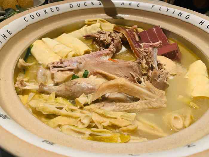 老鸭集(西溪龙湖天街店)-"杭州老鸭08集外婆家旗下的一个单品店,据.