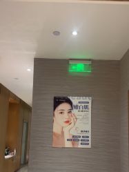 -苑苑vbeauty科技美容SPA