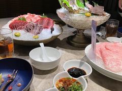 M11澳洲谷饲雪花肥牛-余欢领鲜火锅(新街口店)