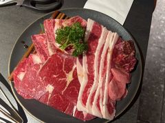 -铭牛烧肉·和牛海鲜自助(高新月牙湖店)