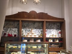 面包甜点陈列柜-WHEAT&BAKER-麥(凯德来福士店)