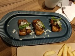 -必胜客(东大桥店)