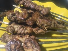 -烤肉小伙烤肉店